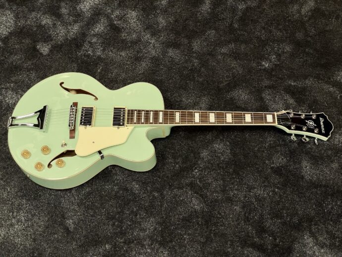 Ibanez AF75 Mint