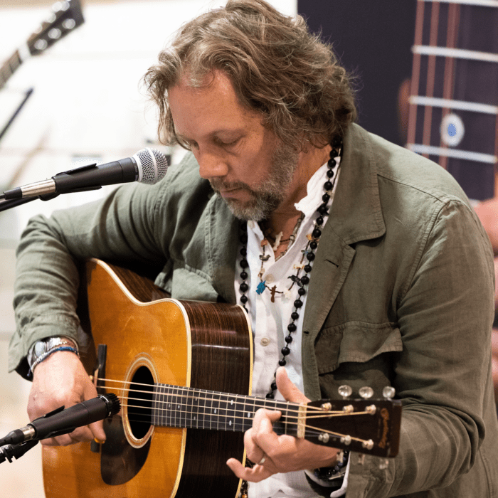 Martin D-28 Rich Robinson