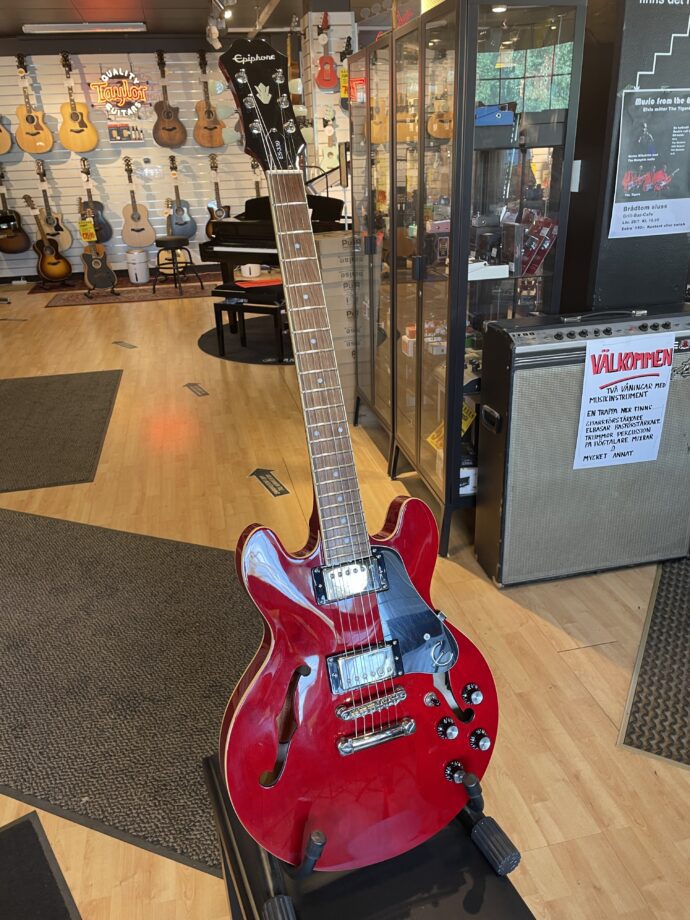 Epiphone ES339 elgitarr