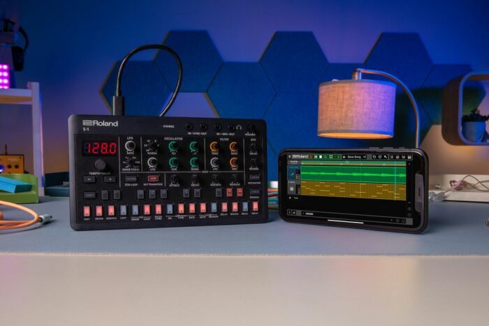 Roland S-1