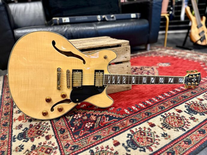 Washburn HB35
