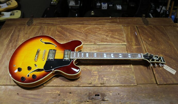 Begagnad Ibanez AS-180 från 1996 Made in Japan
