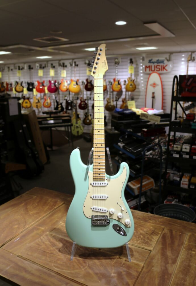 Begagnad Suhr Pro Series Surf Green hos Musikbörsen Göteborg