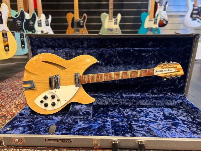 Rickenbacker 360/12V64 Mapleglo