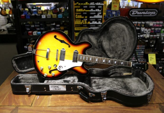 Begagnad Epiphone Casino Inspired by Lennon hos Musikbörsen i Göteborg