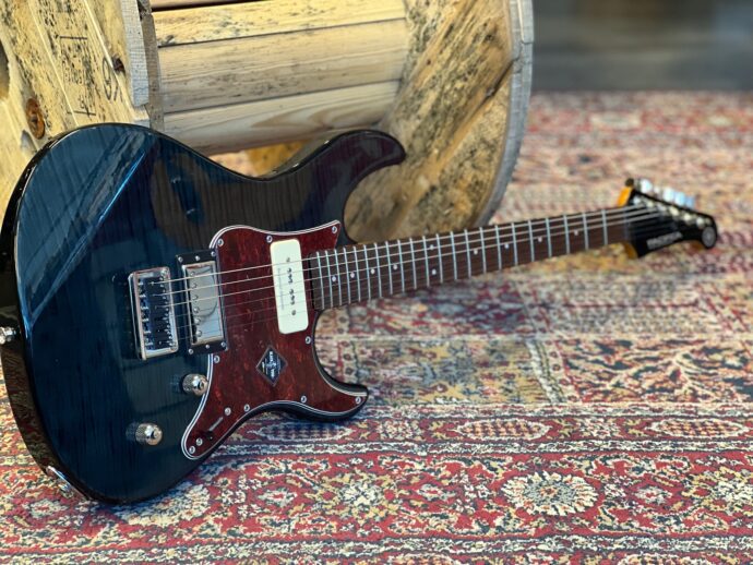 Yamaha Pacifica 611