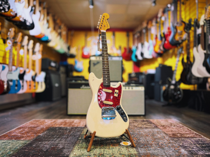 Fender Mustang 1966 Vit