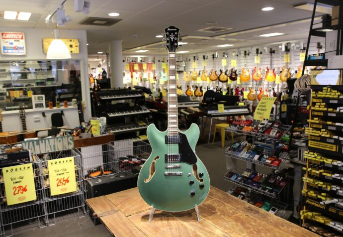 Begagnad Ibanez AS73 hos Musikbörsen i Göteborg