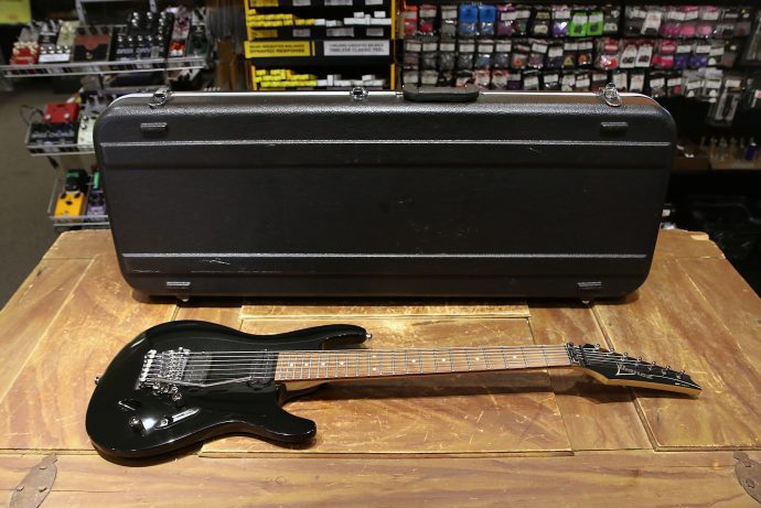 Begagnad Ibanez S7320 hos Musikbörsen i Göteborg