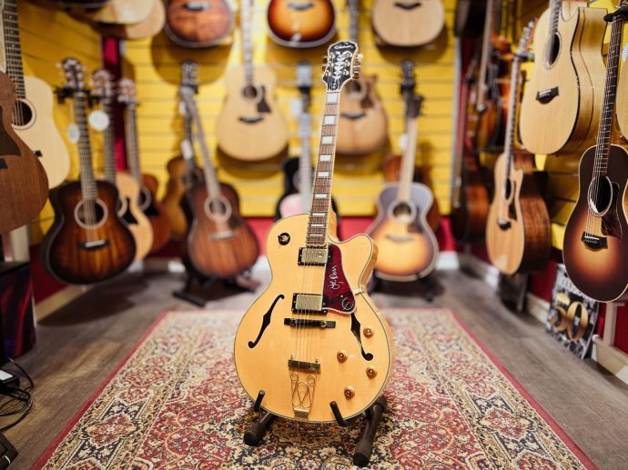 Epiphone Joe Pass Emperor