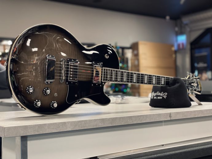 Hagström Super Swede Cosmic Blackburst