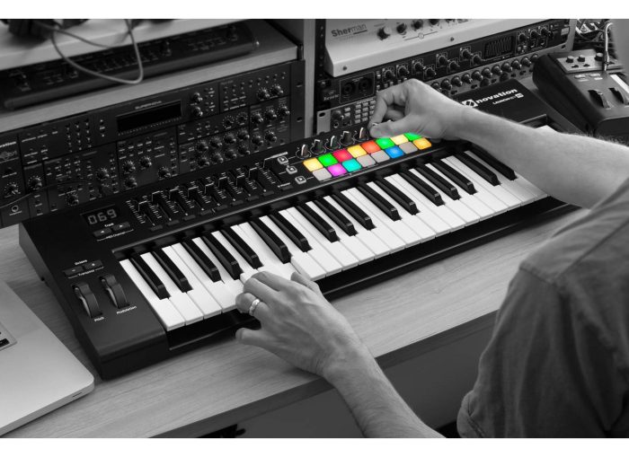 Novation LAUNCHKEY-49-MK2