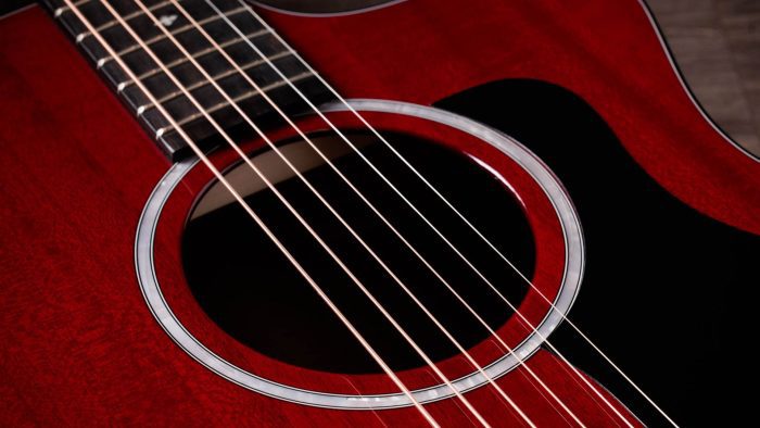 Taylor 224ce Special Edition Red
