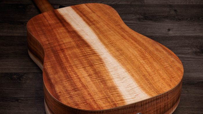 Taylor Academy 10e LTD,Figured Koa/Spruce