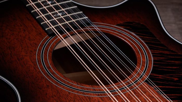 Taylor 362ce