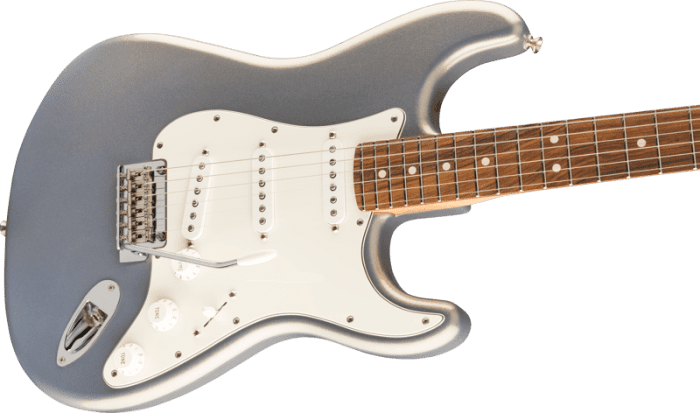 Fender Player Stratocaster, Pau Ferro Fingerboard, Silver