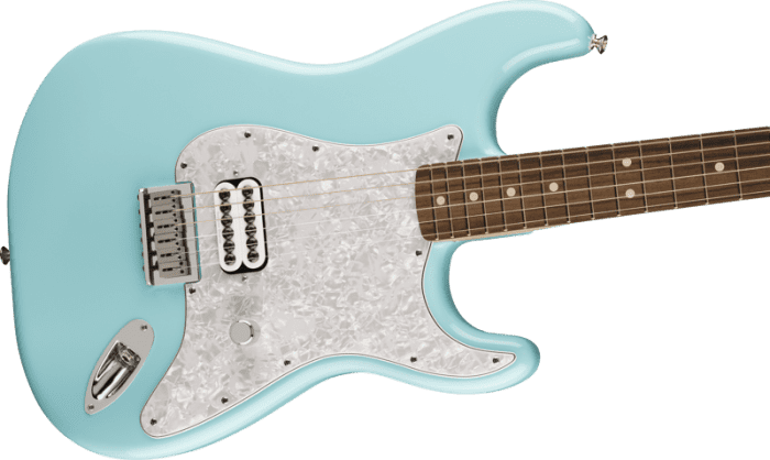 Fender Limited Edition Tom Delonge Stratocaster, Rosewood Fingerboard, Daphne Blue