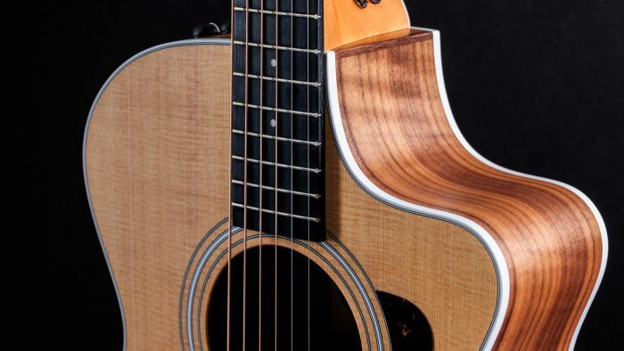 Taylor 212ce
