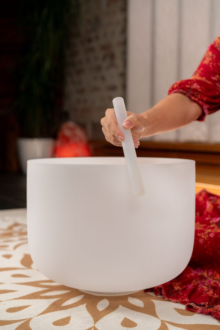 Meinl CSBM14E3 Crystal Singing Bowl 14, 440Hz, Solar Plexus Chakra E3