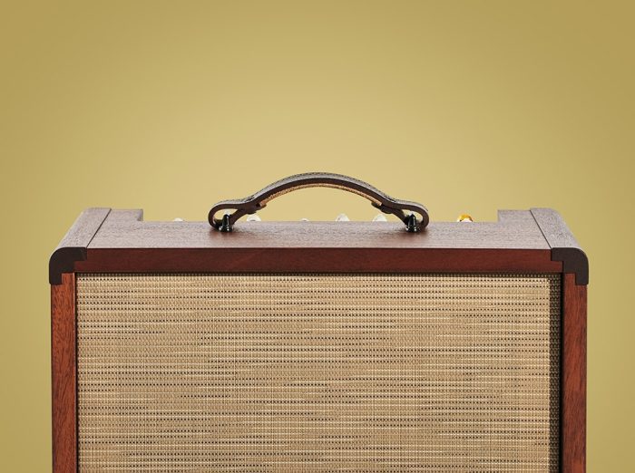 Taylor CIRCA 74,AV150-10,AMP w/STAND,MAHG-EU/SK