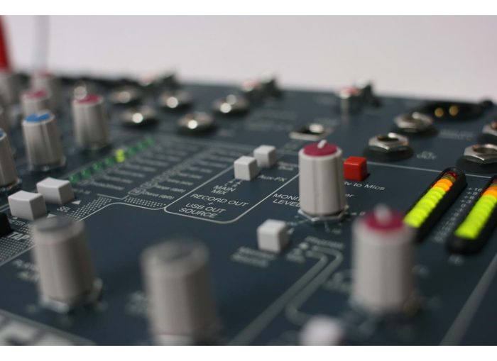 Allen-Heath ZED-10FX 4 Mono 2 Stereo with USB