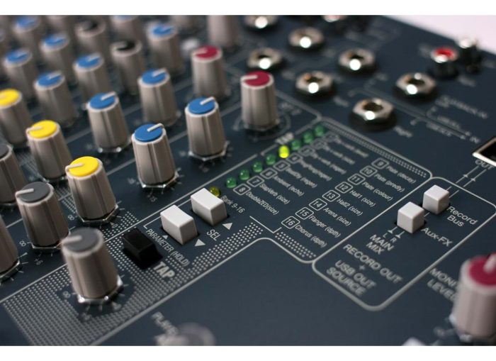 Allen-Heath ZED-10FX 4 Mono 2 Stereo with USB