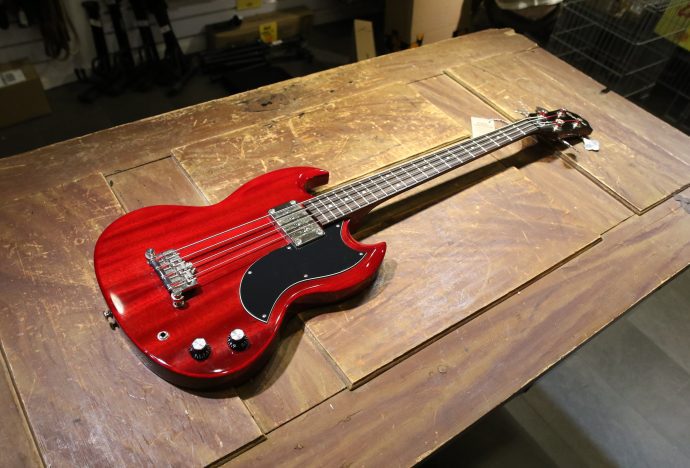 Begagnad Epiphone EB-0 elbas hos Musikbörsen i Göteborg