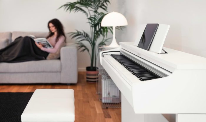 Kawai CX 102 W