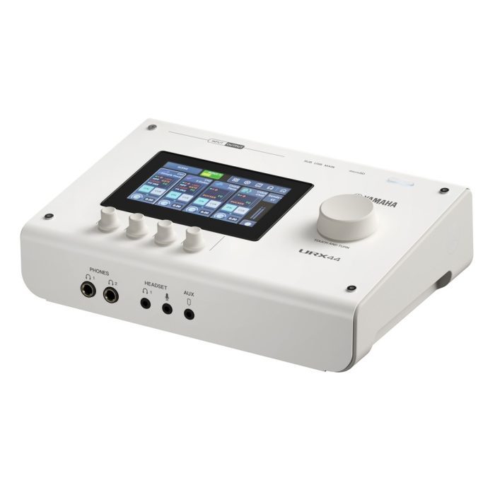 Yamaha URX44 W