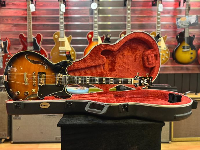 Ibanez Artstar AM2000H inkl hardcase