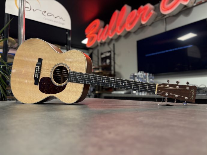 Martin 000-16E Granadillo
