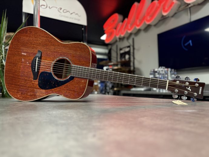 Yamaha FG850NT