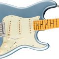 Fender Dealer Exclusive American Ultra Luxe '60s Stratocaster, Maple Fingerboard, Ice Blue Metallic