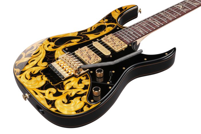 Ibanez PIA77BON2 Elgitarr