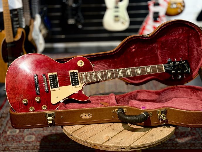 Gibson Les Paul Deluxe 1975 Wine Red