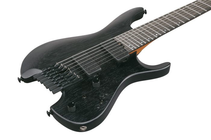 Ibanez QX527B-WK med gigbag, Headless 7-str.